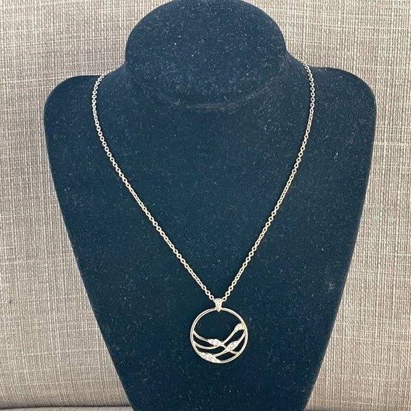 NRT Vintage Necklace Crystal Accent Gold Tone Pendant Necklace Jewelry - Picture 6 of 12